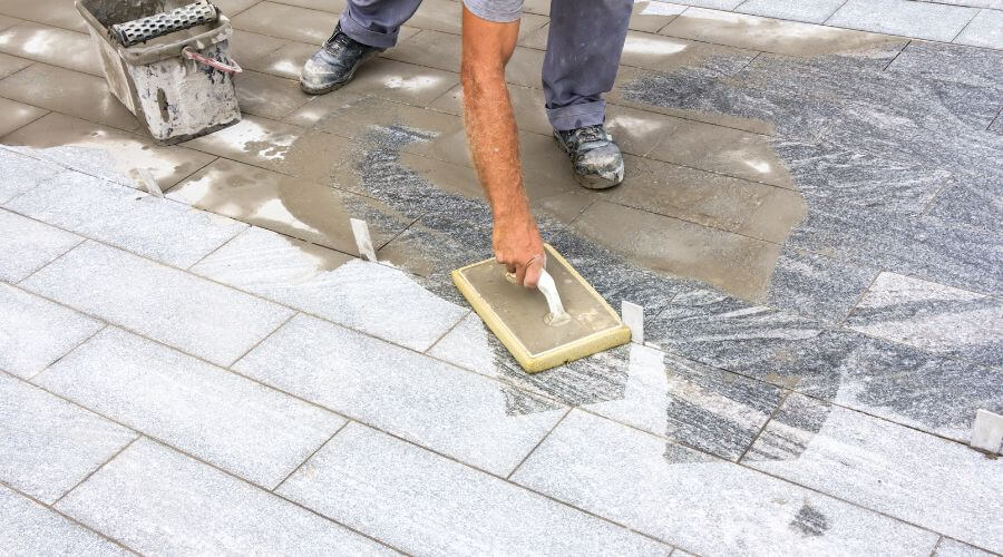 Professional gutter cleaning in Columbus, NE